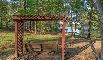 4936 Old Oak Dr, Benton, LA 71006