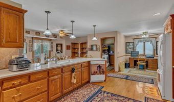 8324 SW Indian Hills Rd, Auburn, KS 66402