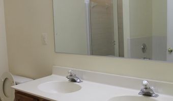 1505 POST OAK Dr 35, Bowie, MD 20721