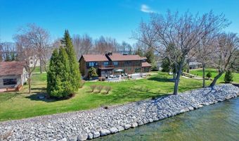 1360 Windmill Point Rd, Alburgh, VT 05440