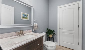 31 White Oak Ln, Aberdeen, NJ 07747
