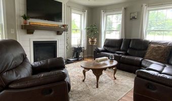25 Damato Way, Agawam, MA 01001
