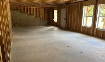 316 Rodeo Dr, Auburn, GA 30011