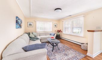 2 Canal St, Alloway, NJ 07422