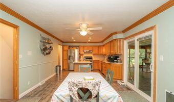 374 Woodlawn Reserve Rd, Akron, OH 44305