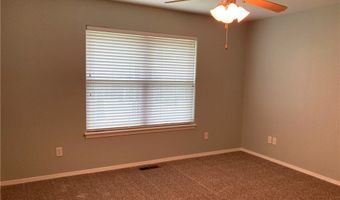 2 Bacton Ln, Bella Vista, AR 72714