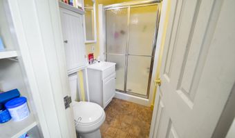 42 Sugarloaf Ln, Bangor, ME 04401