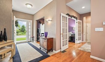136 Thistle Pond Dr 136, Bloomfield, CT 06002
