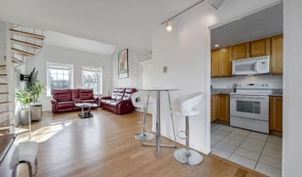 2950 S COLUMBUS St C2, Arlington, VA 22206