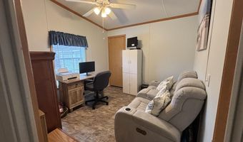 5 Freedom Ln, Belfast, ME 04915