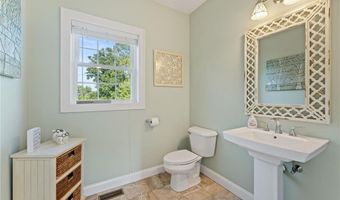 102 Fairhaven Rd, Cumberland, RI 02864
