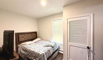 27 Honiss St, Belleville, NJ 07109