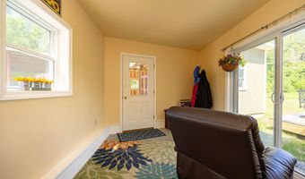 96 Smith Rd, Barnet, VT 05821