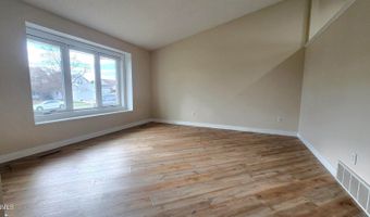 2630 Henry St, Bismarck, ND 58503