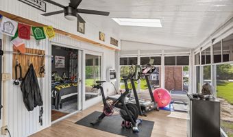 36 E Canal St, Alloway, NJ 08001