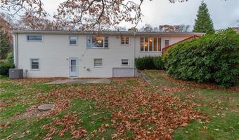 1 Rose Hill Dr, Johnston, RI 02919