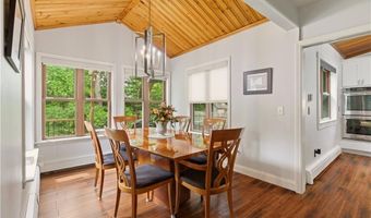 5 Buoy St, Jamestown, RI 02835