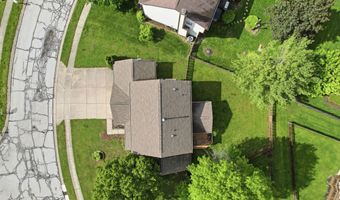 190 Springwood Dr, Avon, IN 46123