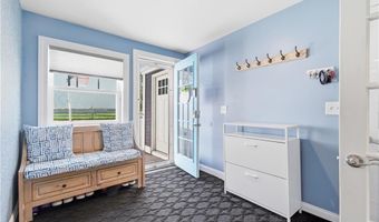 3811 Mendon Rd, Cumberland, RI 02864