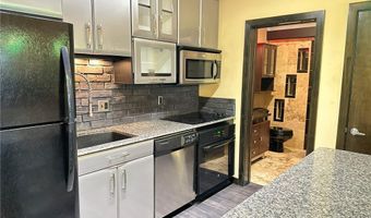 111 SE 22nd St 21, Bentonville, AR 72712