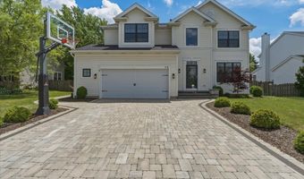 58 W OLD MILL Trl, Antioch, IL 60002