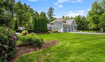 76 Plummer Rd, Bedford, NH 03110