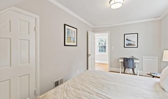 5013 WORTHINGTON Dr, Bethesda, MD 20816
