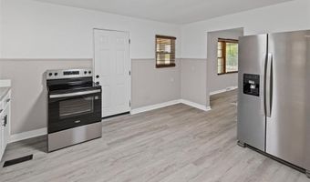 3245 Oakwood Ave, Alton, IL 62002
