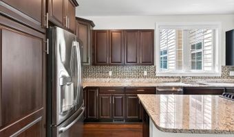 322 N GEORGE MASON Dr, Arlington, VA 22203
