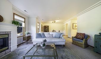 833 Cobblestone Ct, Ashland, OR 97520