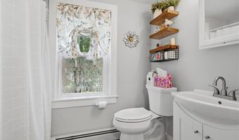44 Old Great Rd, North Smithfield, RI 02896