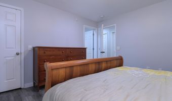 22 Deans Lndg, Chesterfield, NH 03443