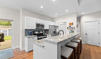 819 Baker St, Baldwin City, KS 66006