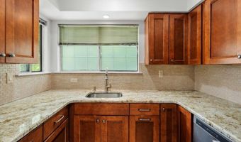 73 Encampment Dr, Bedminster, NJ 07921