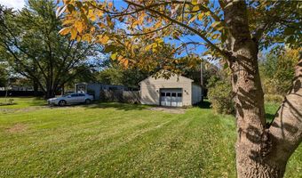 1913 Tillotson Rd, Ashtabula, OH 44004