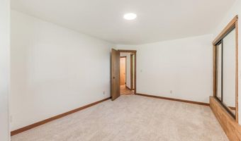 8473 E Apache Trl, Athol, ID 83801