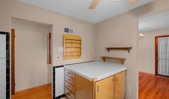 8628 Hillery Dr, Affton, MO 63123