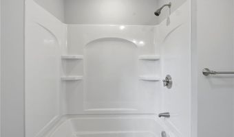 14 Elaine Dr, Hopkinton, RI 02833