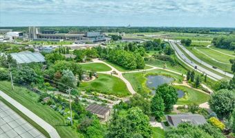 2010 Indiangrass Ct, Ames, IA 50014
