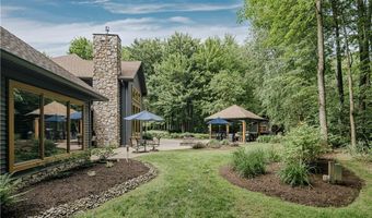 2816 Remington Pt, Aurora, OH 44202