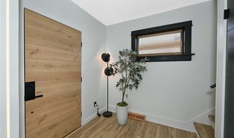 1033 Herberich Ave, Akron, OH 44301