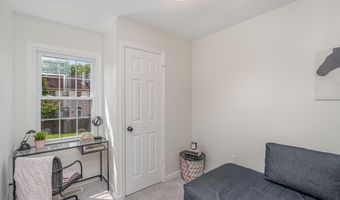 7471 TOWCHESTER Ct, Alexandria, VA 22315