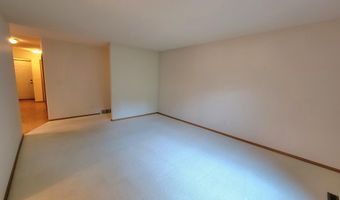 2710 Railroad Cir, Aberdeen, SD 57401