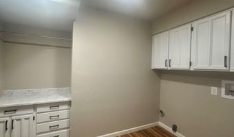 1810 Mountain Shadow Dr, Carlsbad, NM 88220