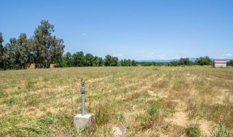 Deschutes Road, Anderson, CA 96007