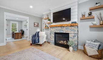 6 Pigeon Hill Rd, Brookline, NH 03033