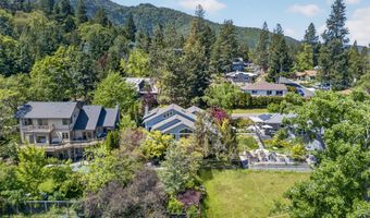 602 Ashland St, Ashland, OR 97520