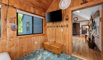 85 Lakeview Ave, Bristol, NH 03222