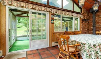 1904 Old Louisquisset Pike, Lincoln, RI 02865