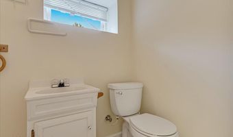 1842 Glacier Dr, Blakeslee, PA 18610